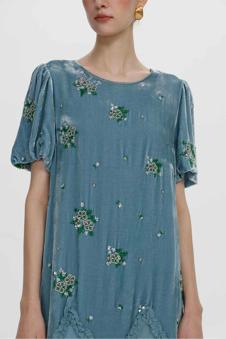 Eulalia verziertes Midikleid aus Samt mit Blumenmuster