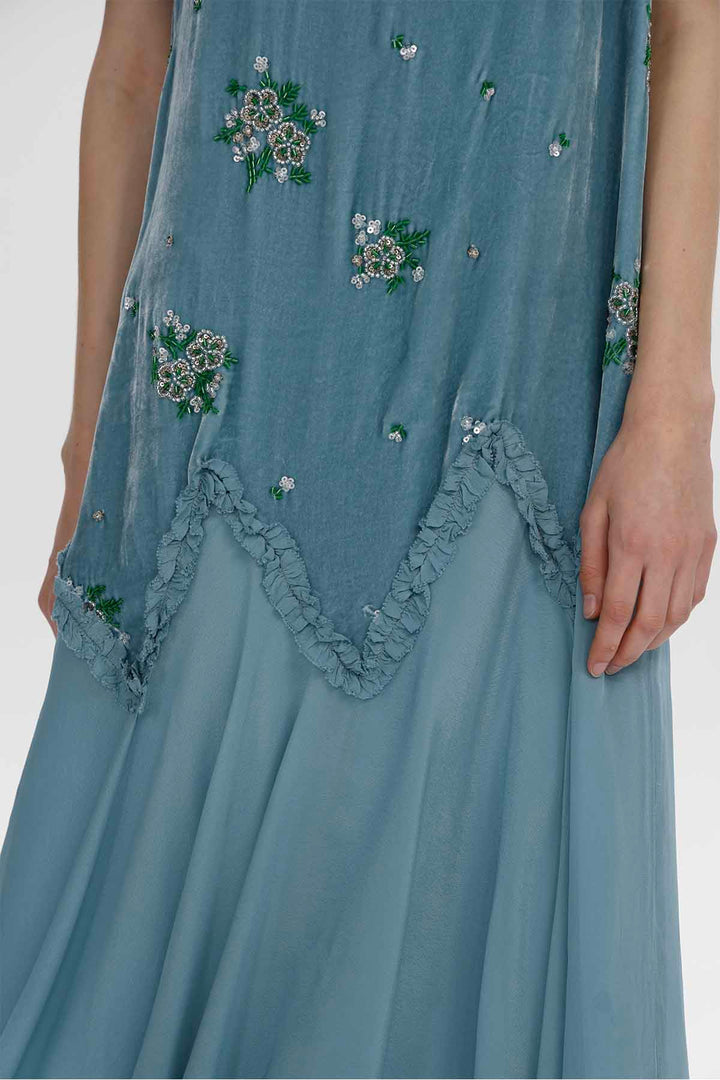 Eulalia verziertes Midikleid aus Samt mit Blumenmuster