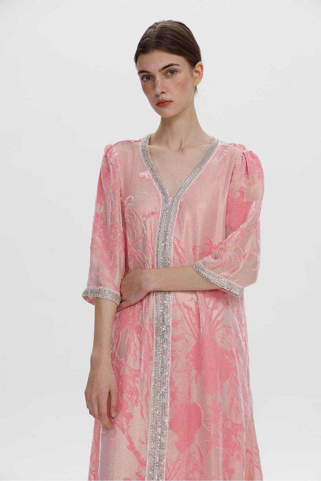 Robe longue en velours fleuri ornée Zinnia