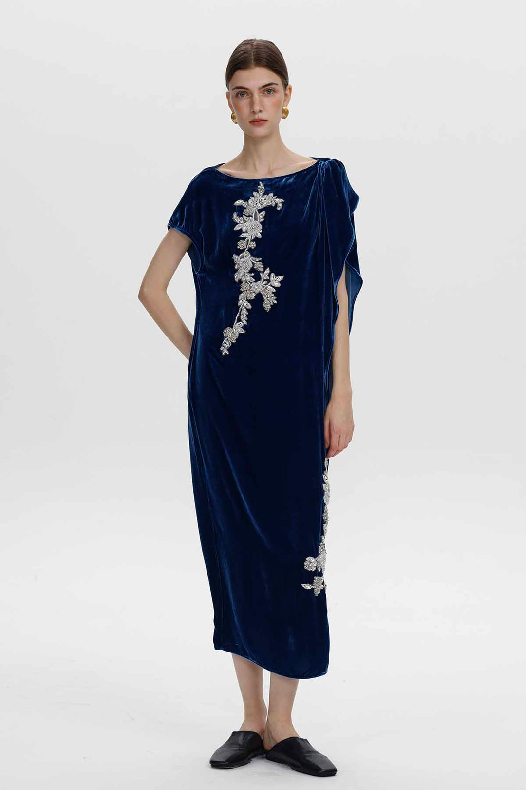 Calanthe Vintage Perlensamtkleid