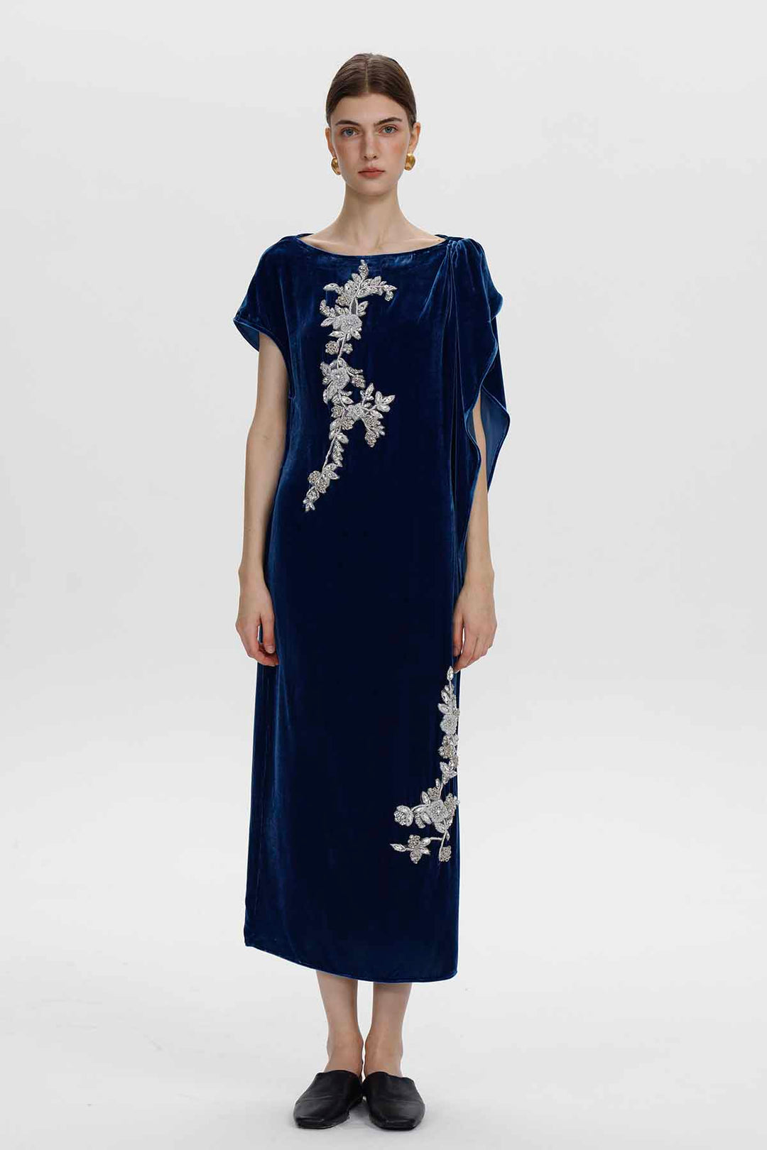 Calanthe Vintage Perlensamtkleid