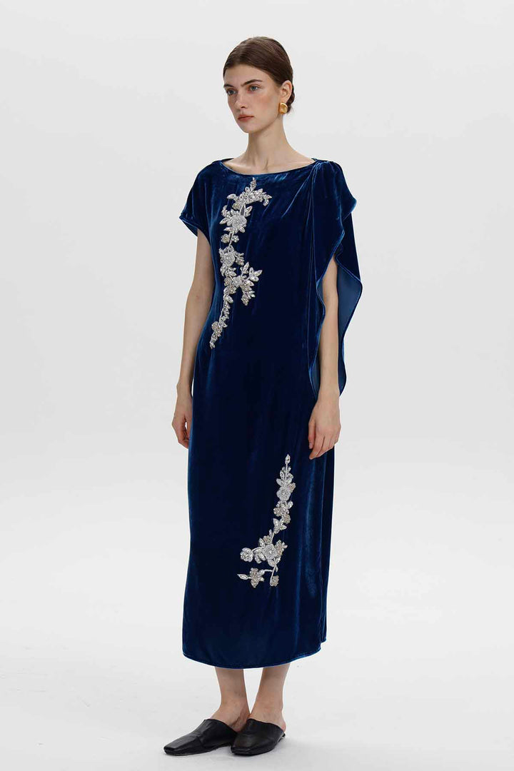 Calanthe Vintage Perlensamtkleid