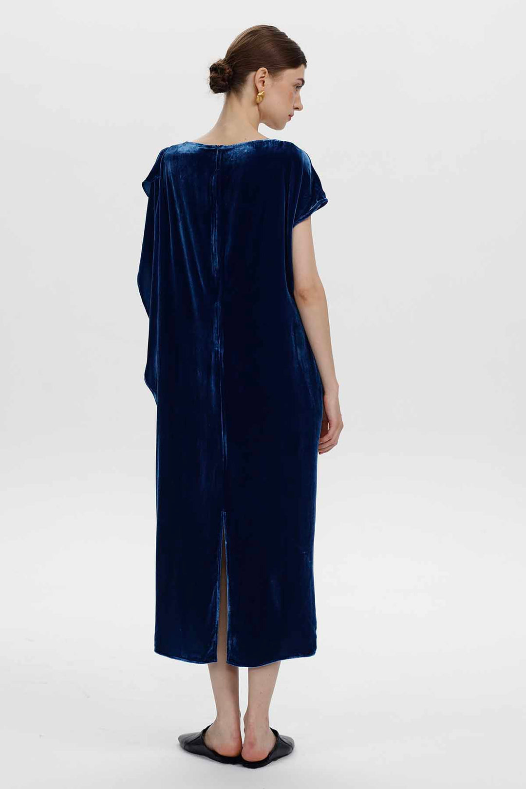Calanthe Vintage Perlensamtkleid