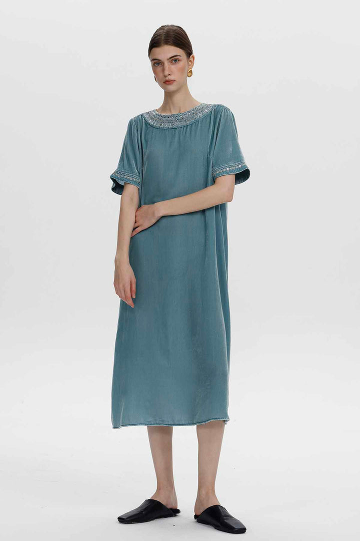 Samtkleid „Thea“ mit Perlenverzierung