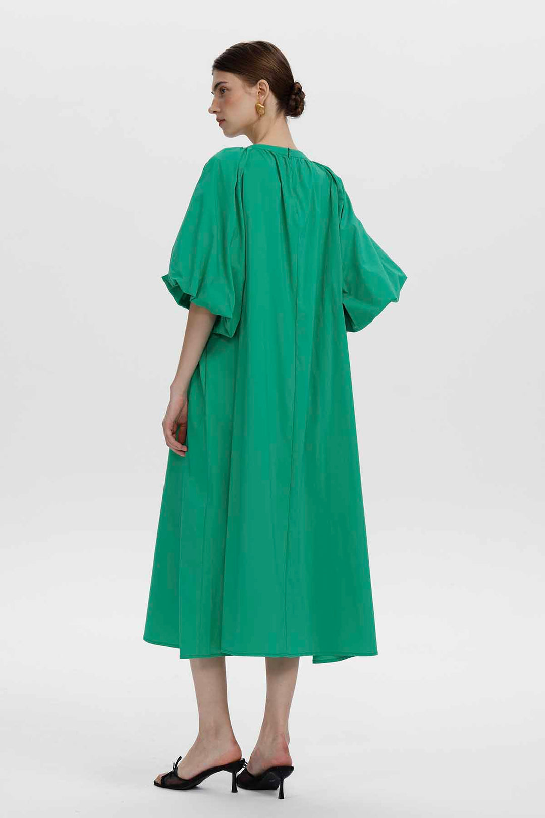 Bettina Midikleid mit Cape-Ärmeln und Gürtel