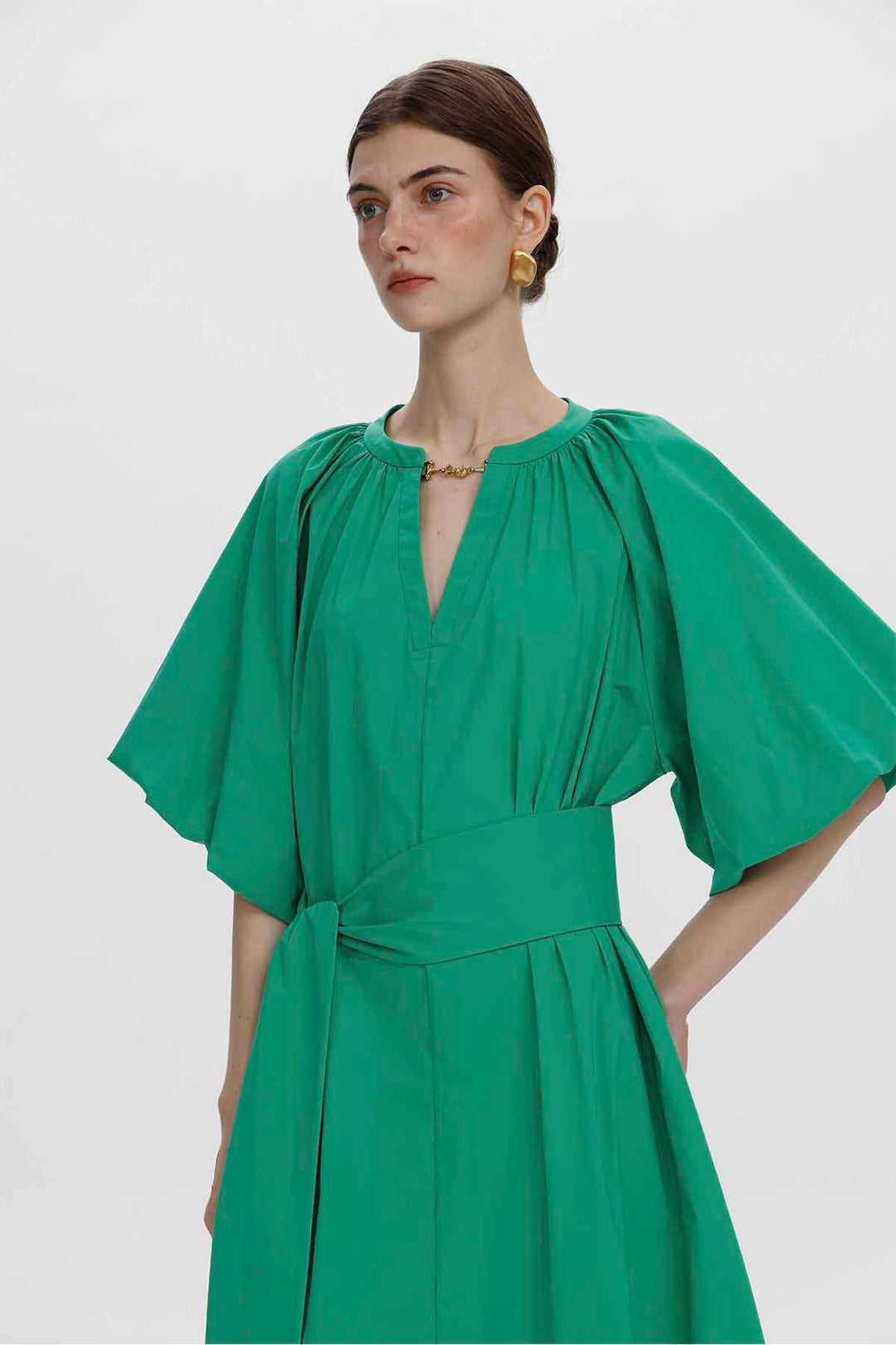 Bettina Midikleid mit Cape-Ärmeln und Gürtel