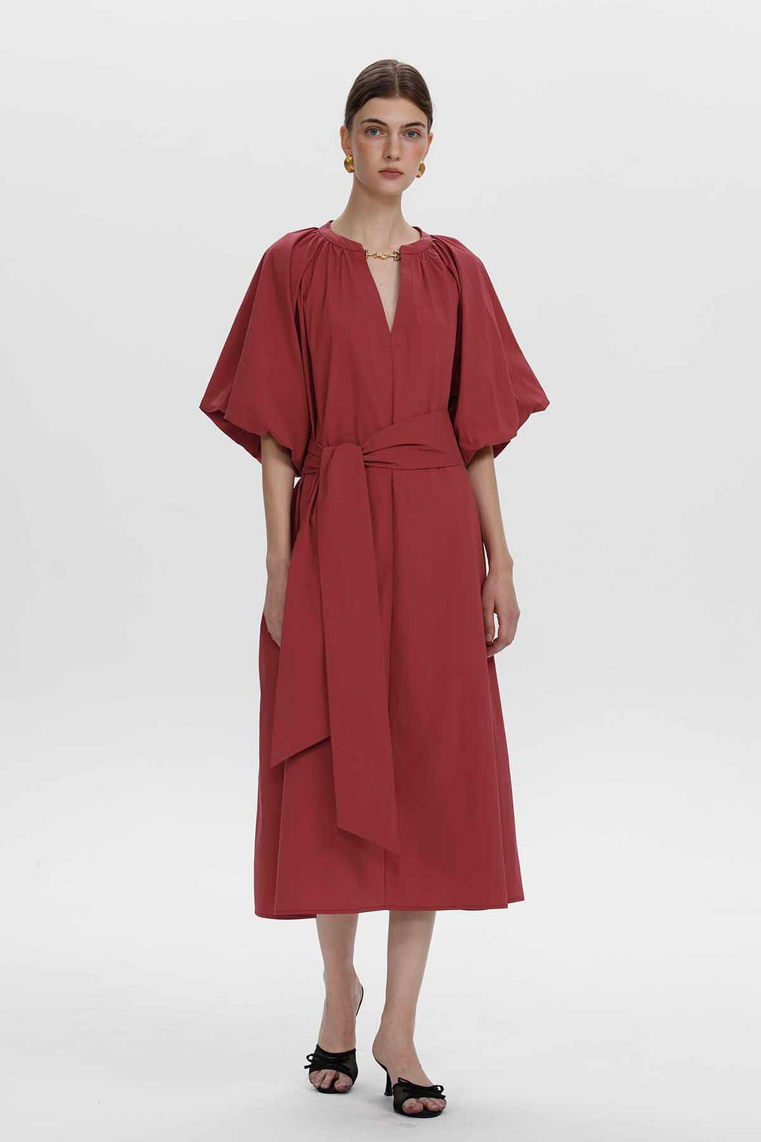Bettina Midikleid mit Cape-Ärmeln und Gürtel