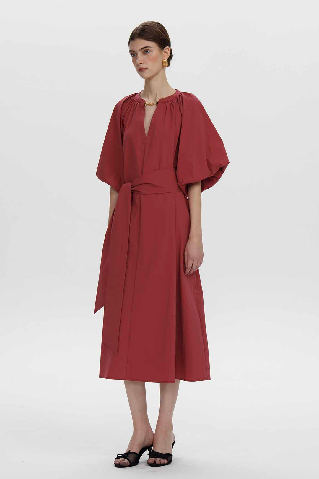 Bettina Midikleid mit Cape-Ärmeln und Gürtel