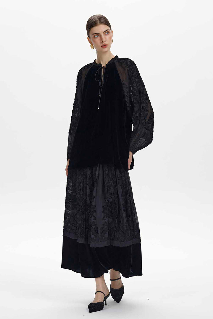 Katia Velvet-Panelled Textured Set