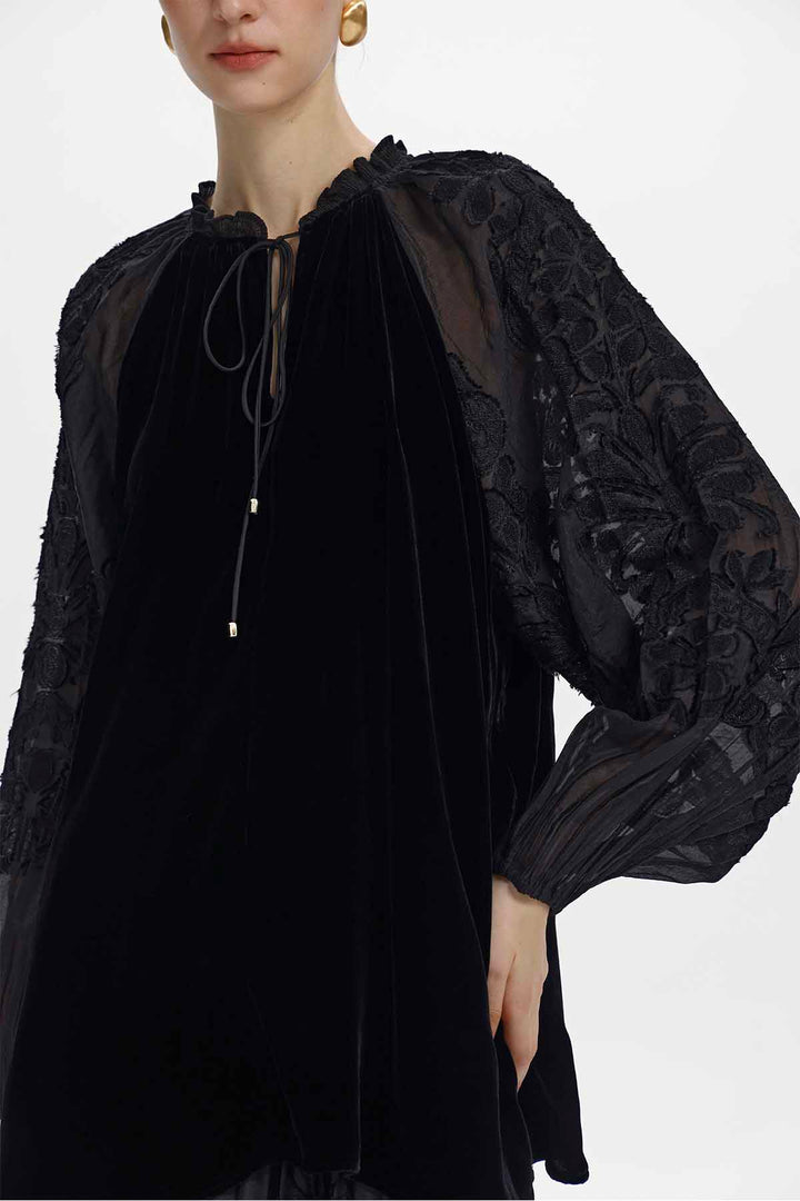Katia Velvet-Panelled Textured Set