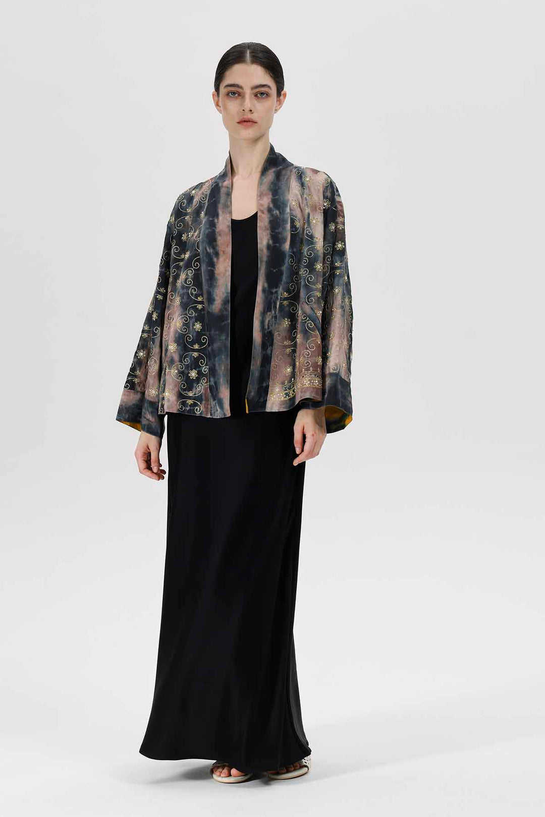 سترة كيمونو حريرية من Nefeli