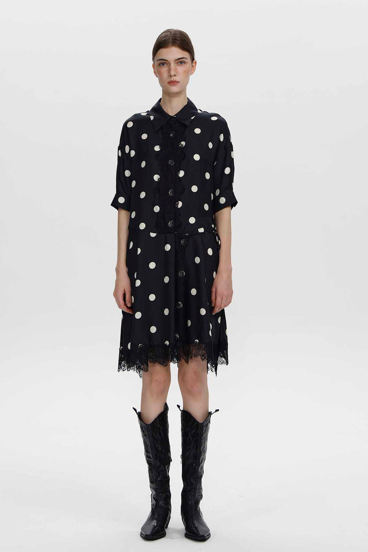 Juliette Hemdkleid mit gepunktetem Spitzenbesatz