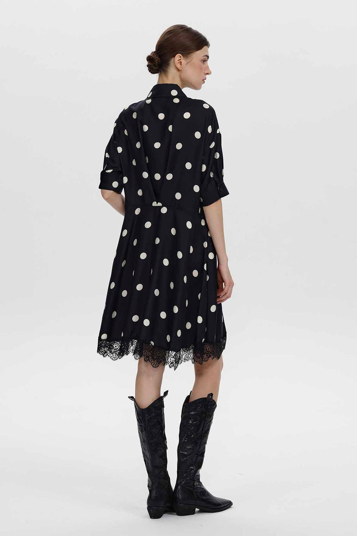 Juliette Hemdkleid mit gepunktetem Spitzenbesatz