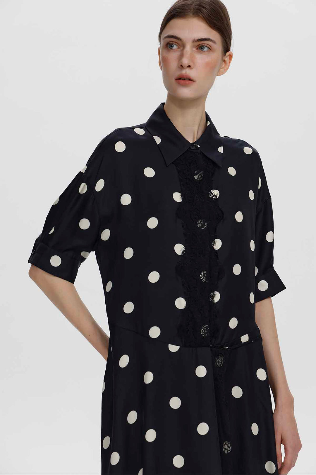 Juliette Hemdkleid mit gepunktetem Spitzenbesatz