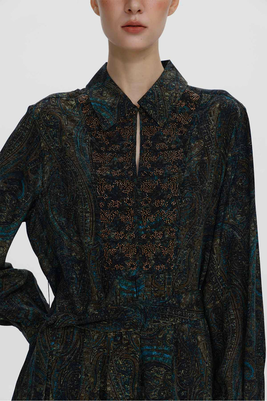 Louise verziertes Seiden-Paisley-Kleid