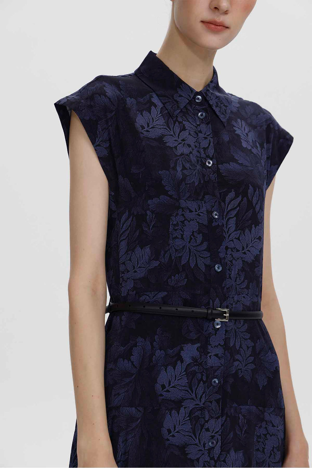 Vestido camisero largo con cinturón y estampado floral Chiara