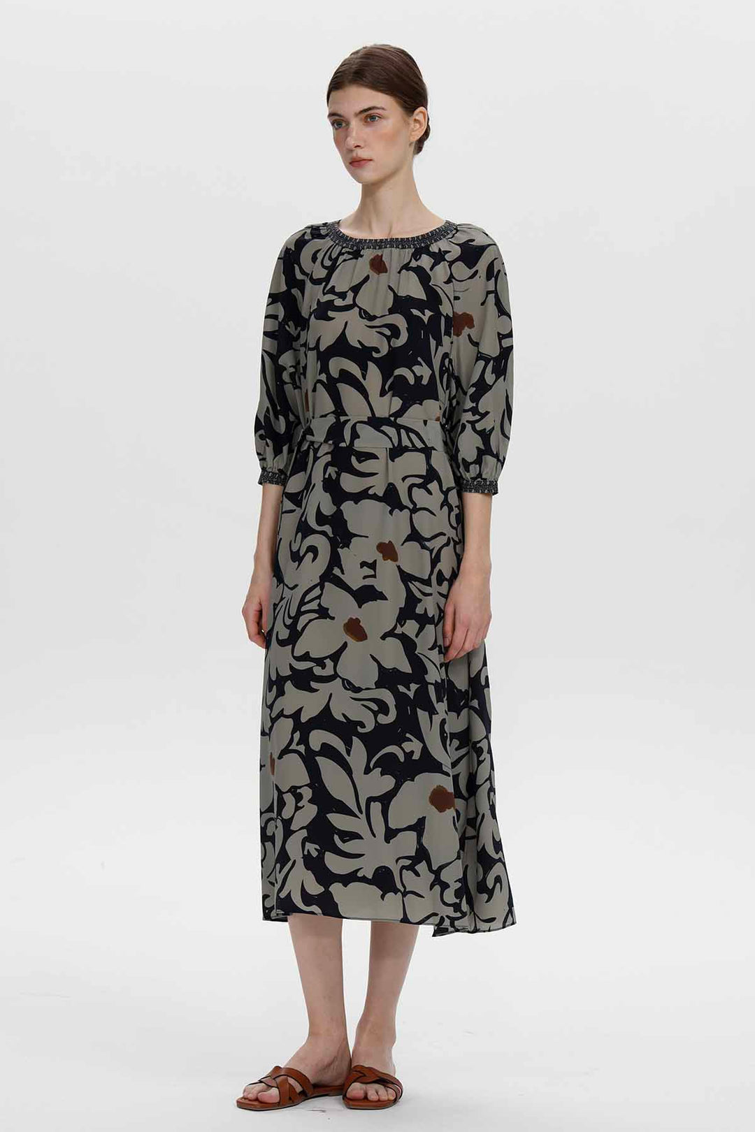 Vestido midi floral de seda Genevieve