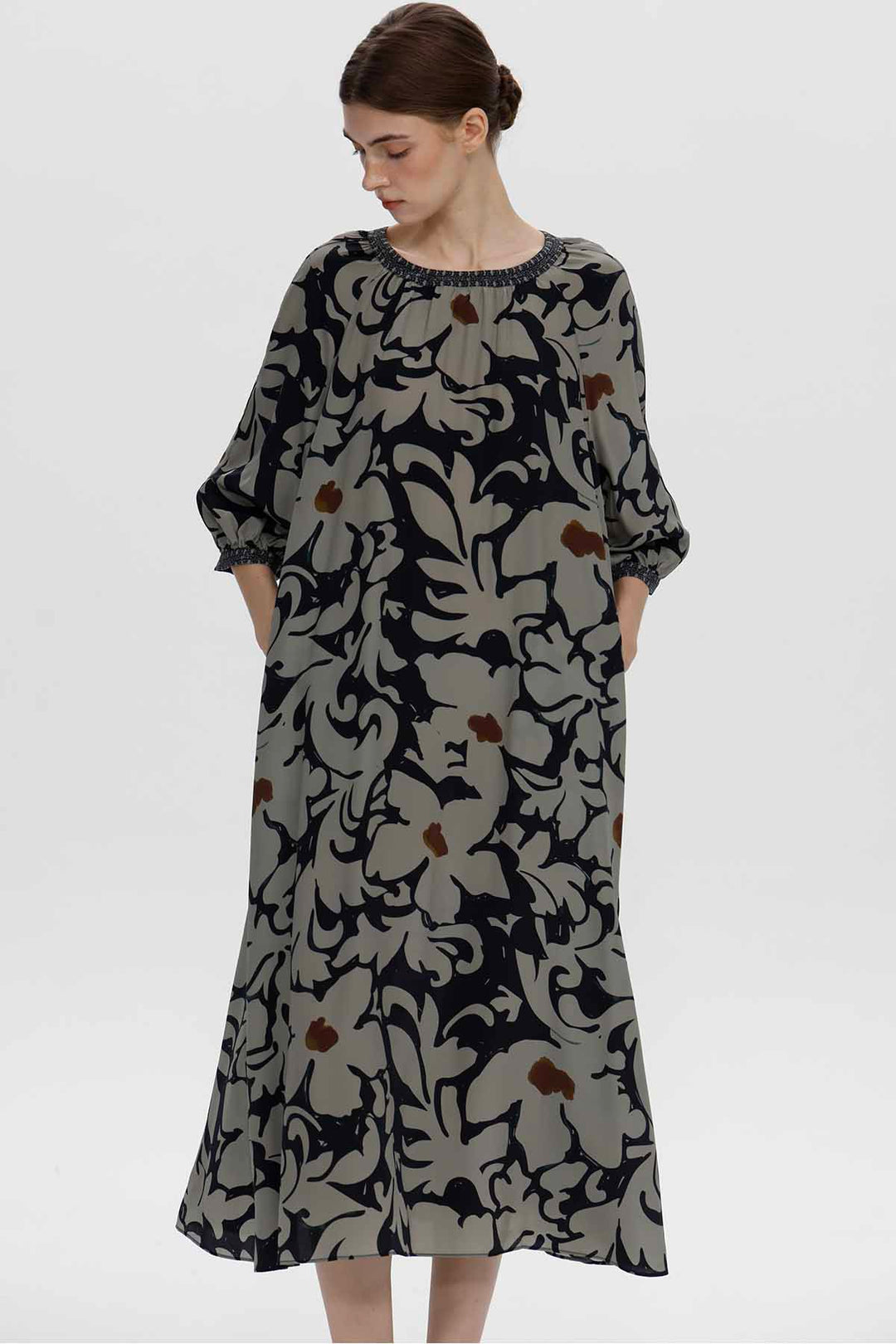 Vestido midi floral de seda Genevieve