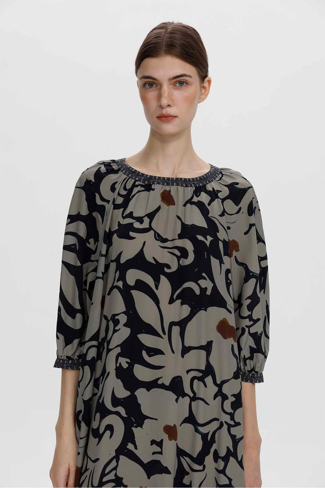 Vestido midi floral de seda Genevieve