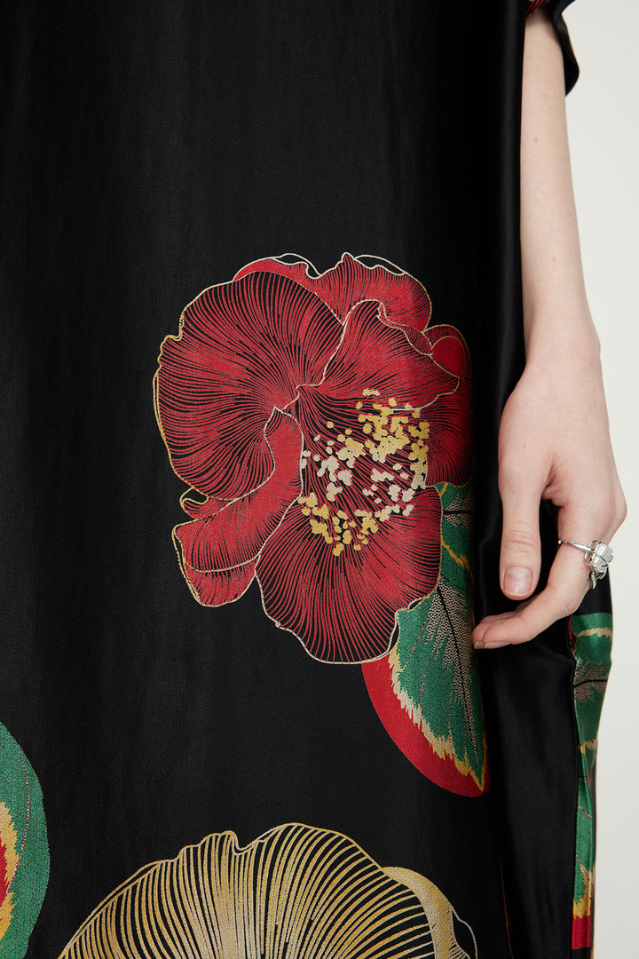 Gemütliches Maxi-Seidenkleid mit Blumendruck – Rot