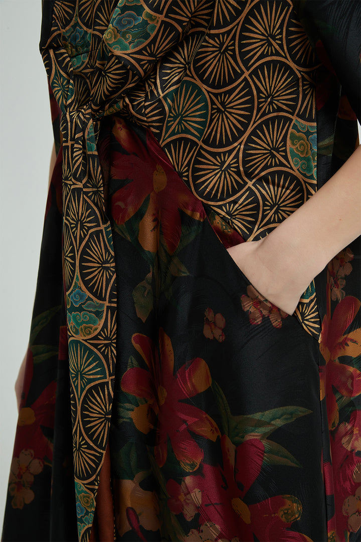 Robe longue en soie florale vintage à col en V et patchwork