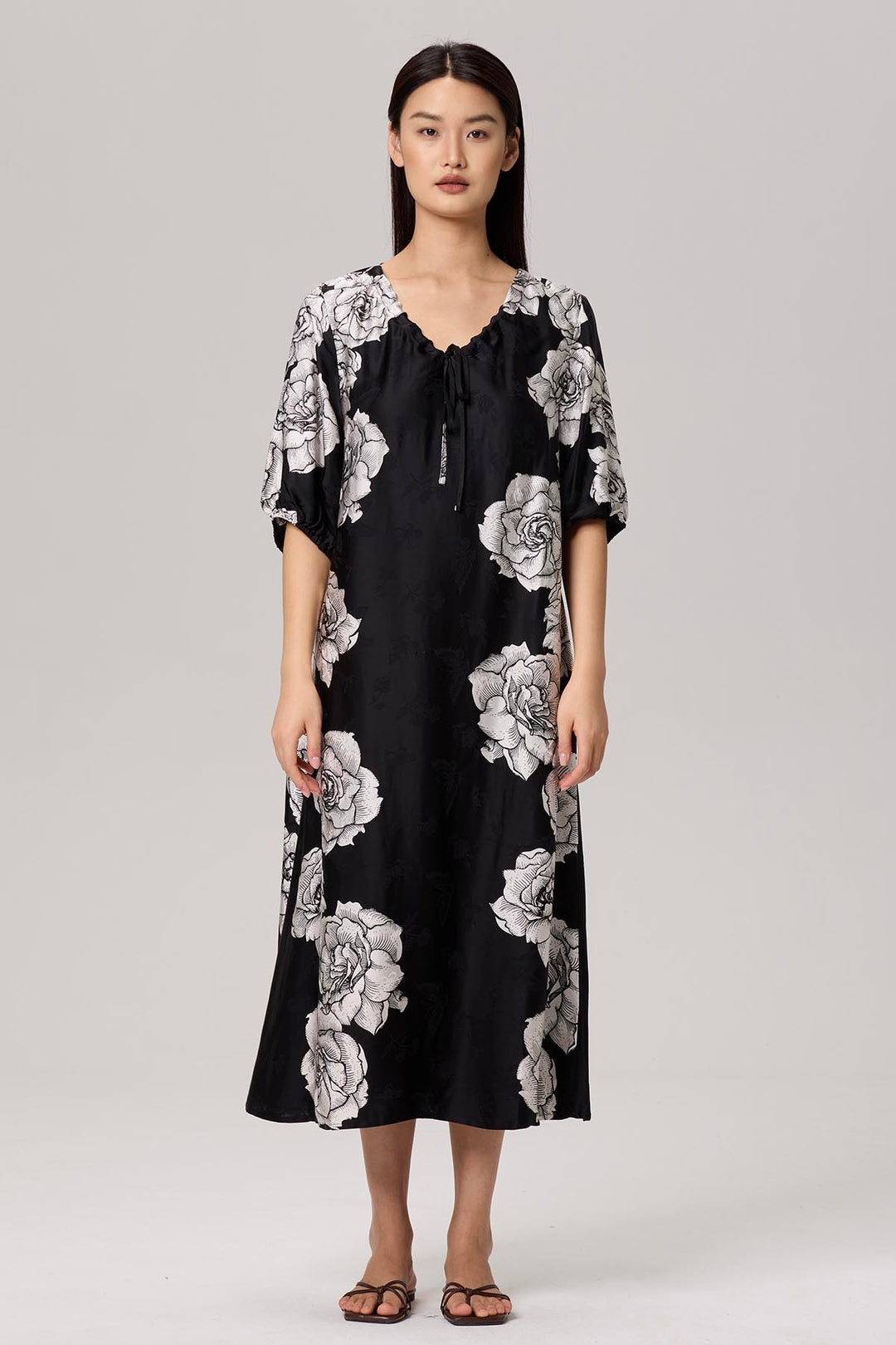 Vida Flower Print V-Neck Maxi Dress