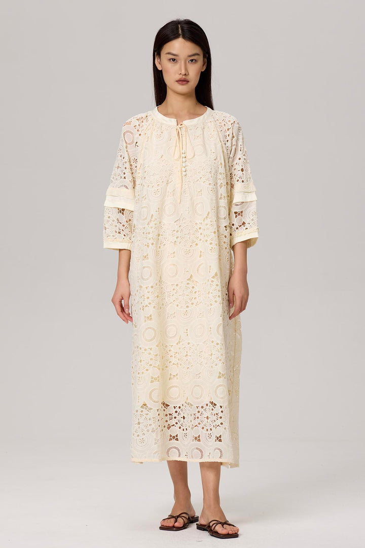 Styla Casual Lace Maxi Dress