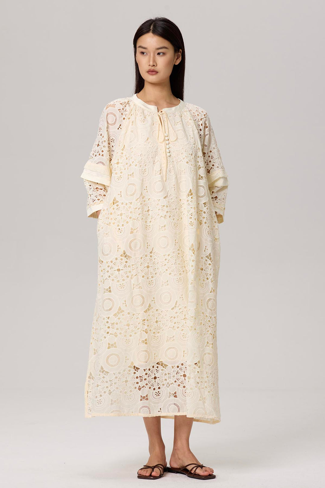 Styla Casual Lace Maxi Dress