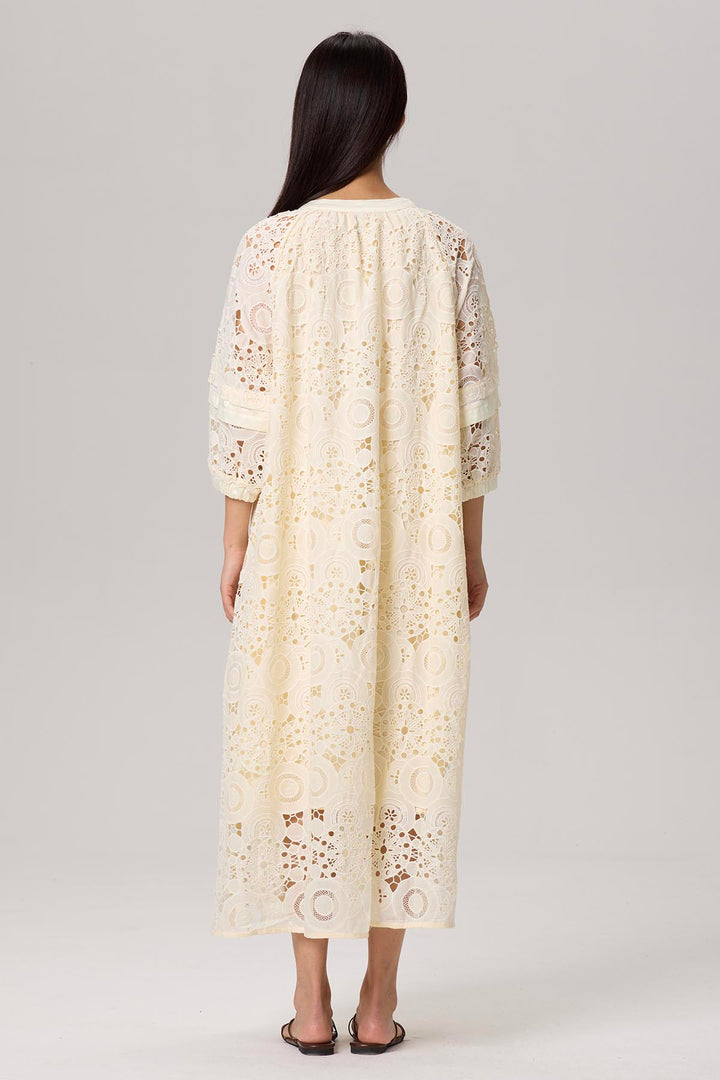 Styla Casual Lace Maxi Dress