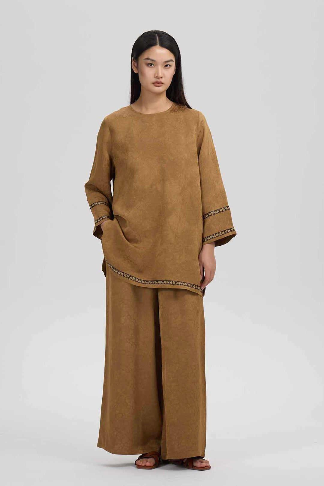 Amara Earth Cozy Set