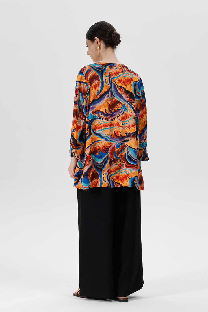 بلوزة لاريدو بطباعة ريترو