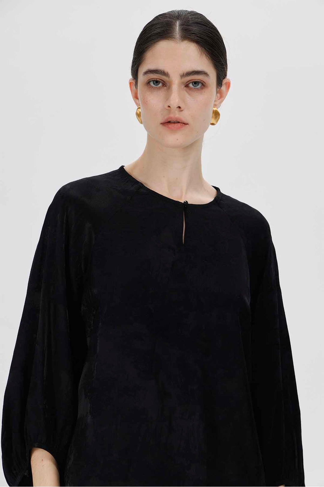 Noemi Black Elegant Blouse