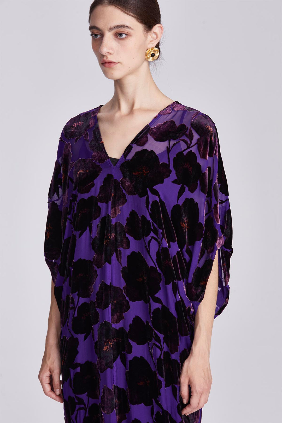 Elettra Relaxed Fit Floral V-Neck Velvet Dress
