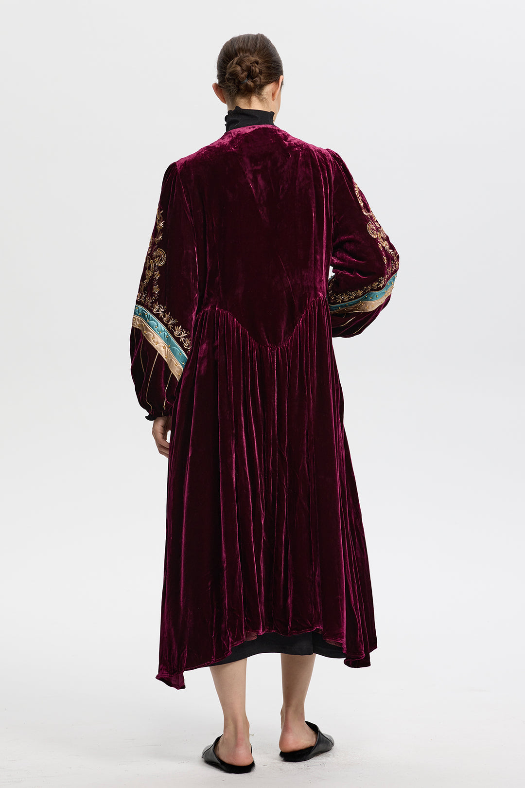 Eudora Ethnic Embroidery Velvet Long Coat