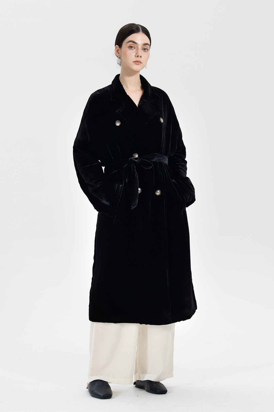 Evelyn Double-Breasted Velvet Coat