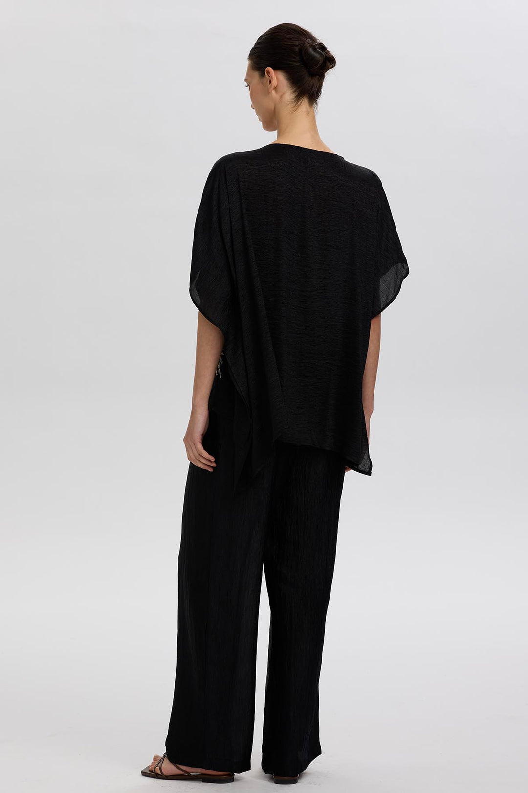 Anaya Short Sleeve Handmade Beading Set