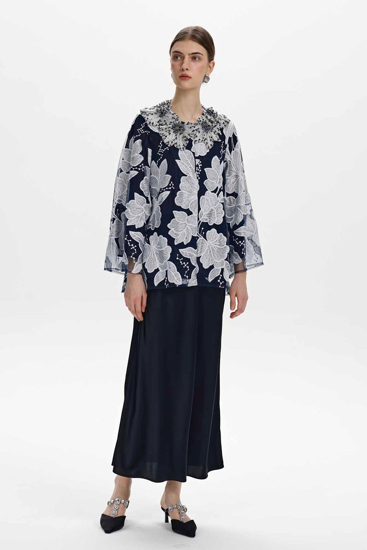 Maristela Beaded Floral Blouse