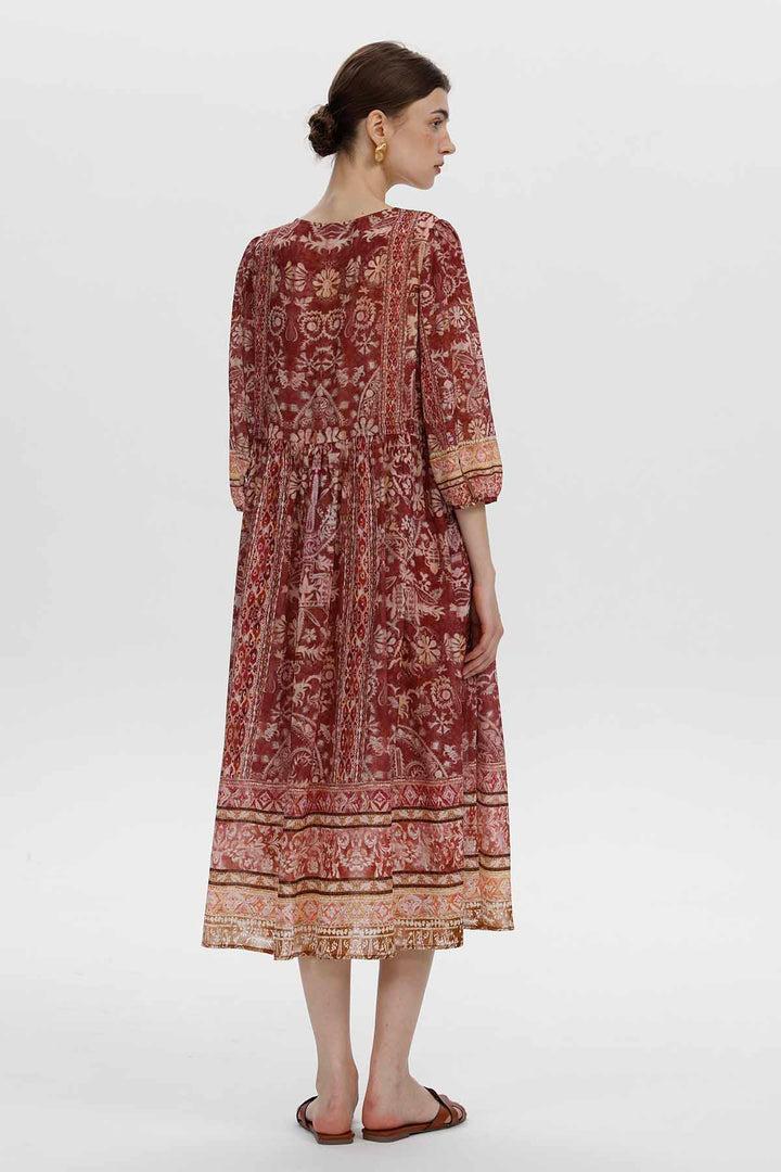 Ethnisches Seidenkleid von Florence