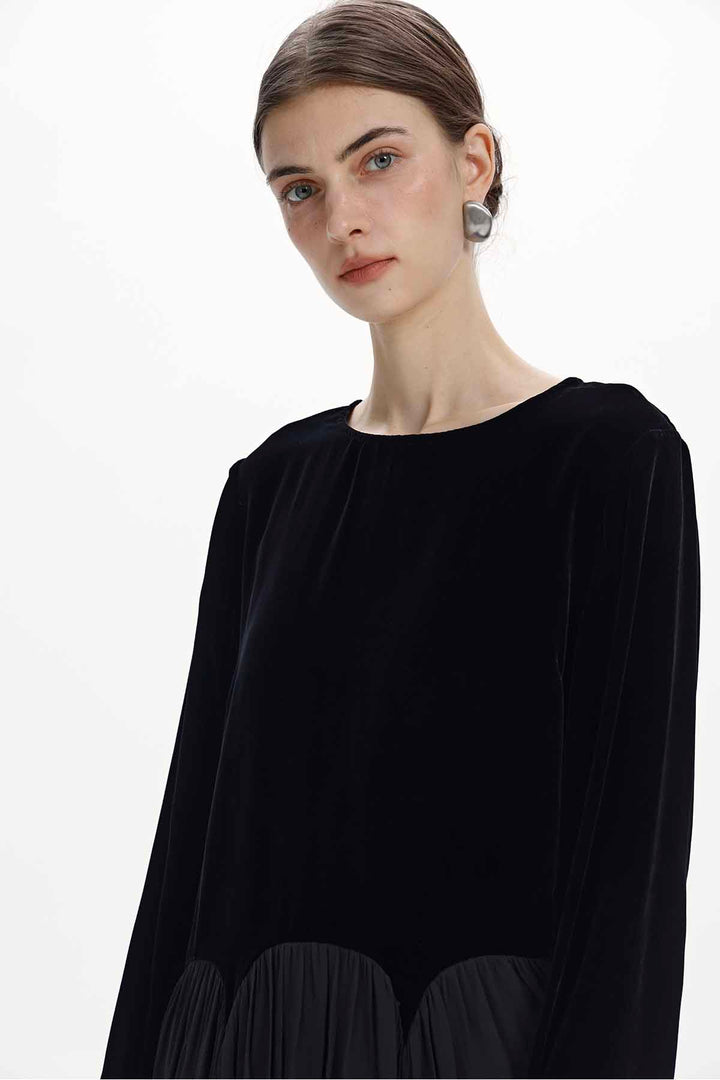 Linnea Scalloped Velvet Blouse