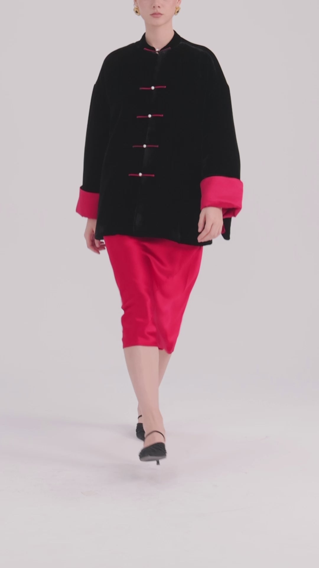 Kaia Mandarin Collar Buttoned Velvet Suit