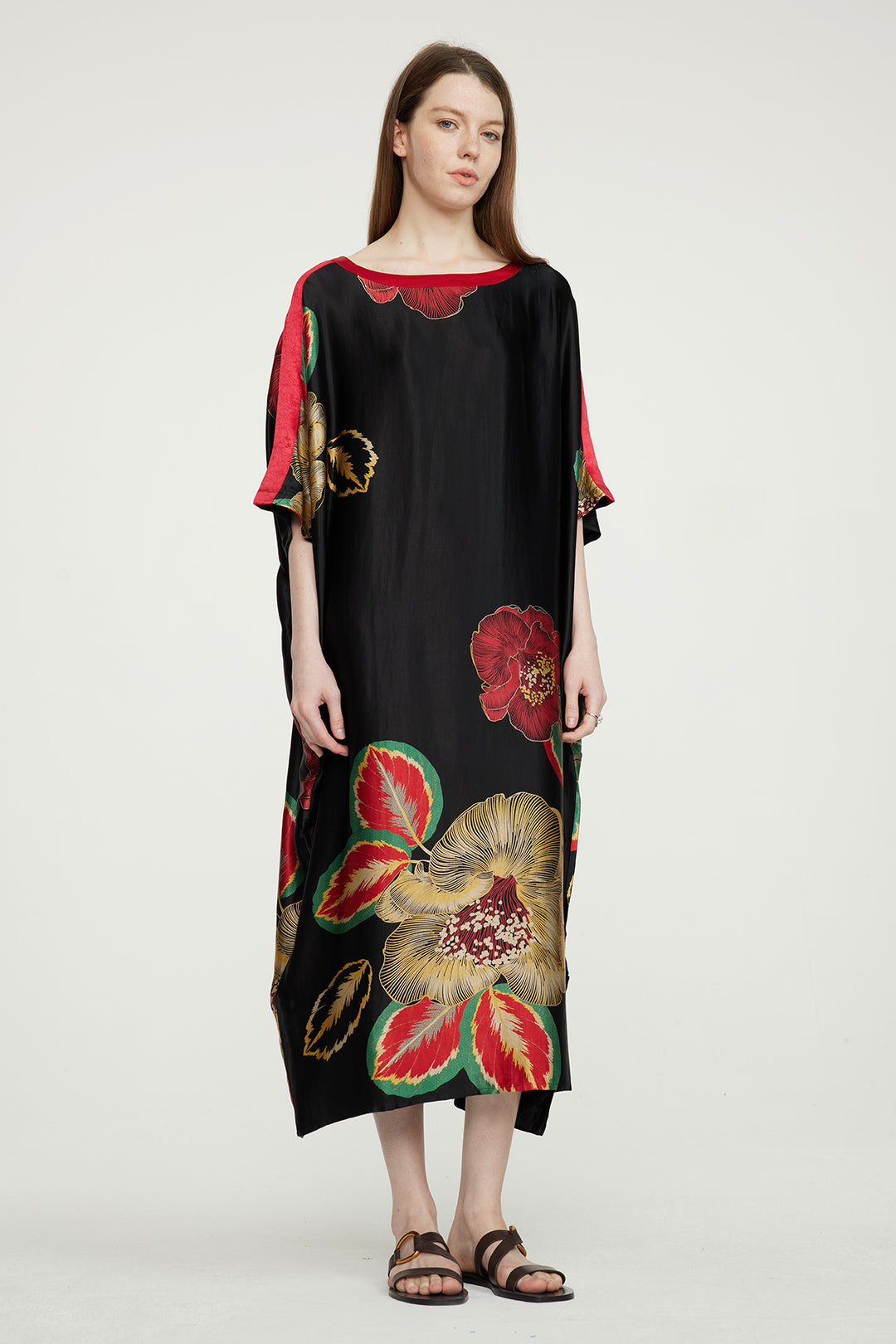 Vestido maxi de seda aconchegante com estampa floral
