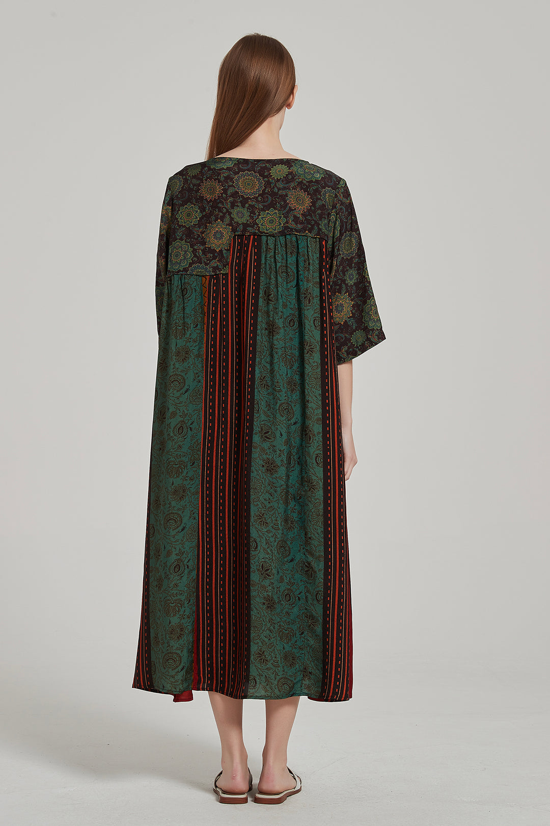 Robe longue en soie épissée à imprimé floral rétro